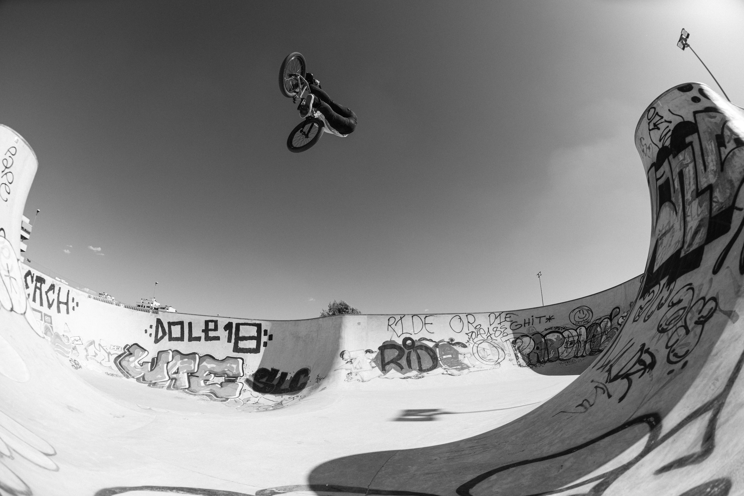 FLYBIKES - LAYOS 🔥 Video
