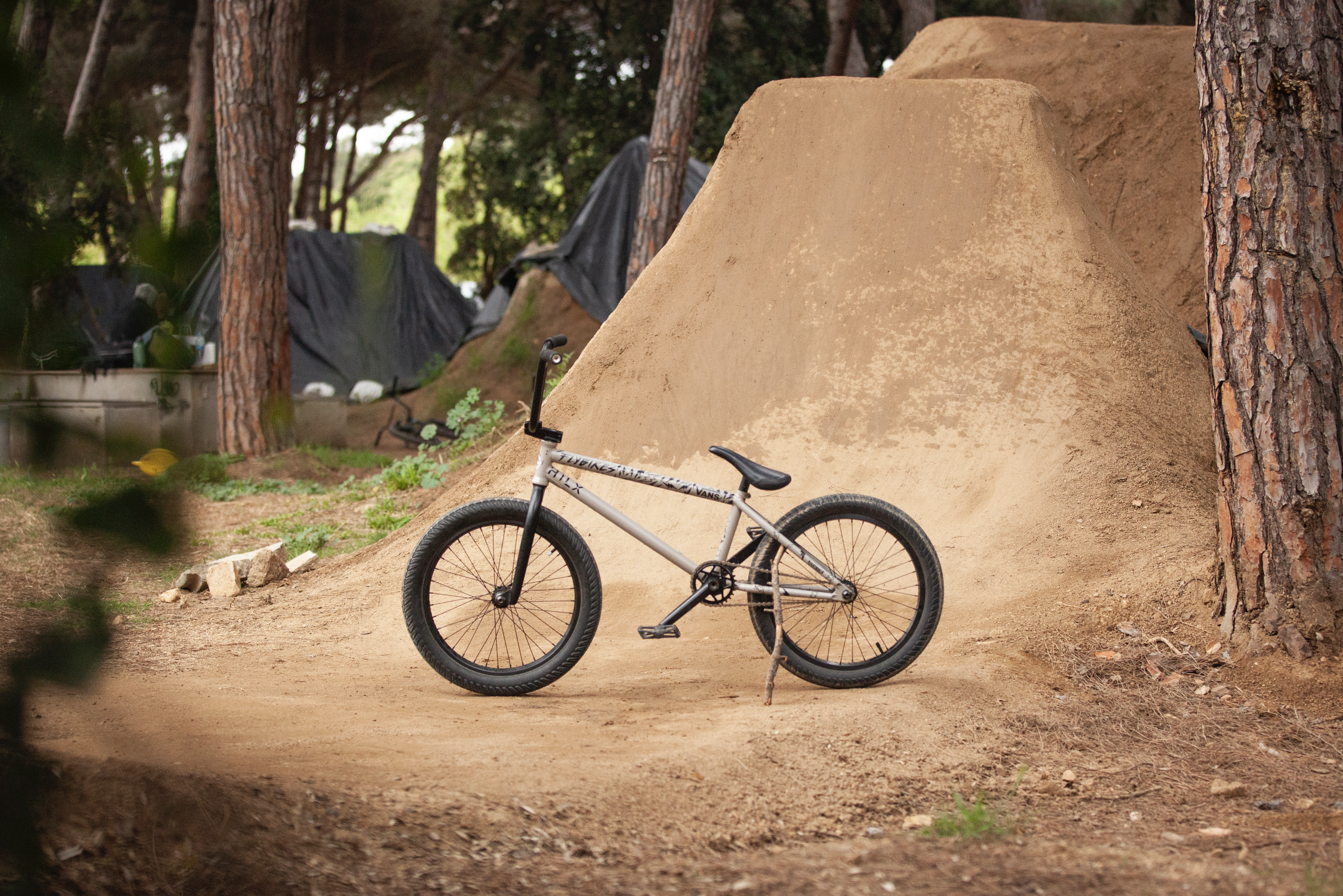 FLYBIKES - LAYOS 🔥 Video
