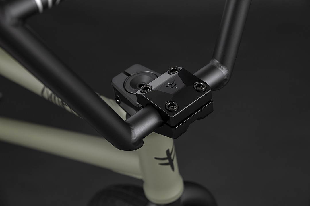 Fly OMEGA BMX Bike Assembly