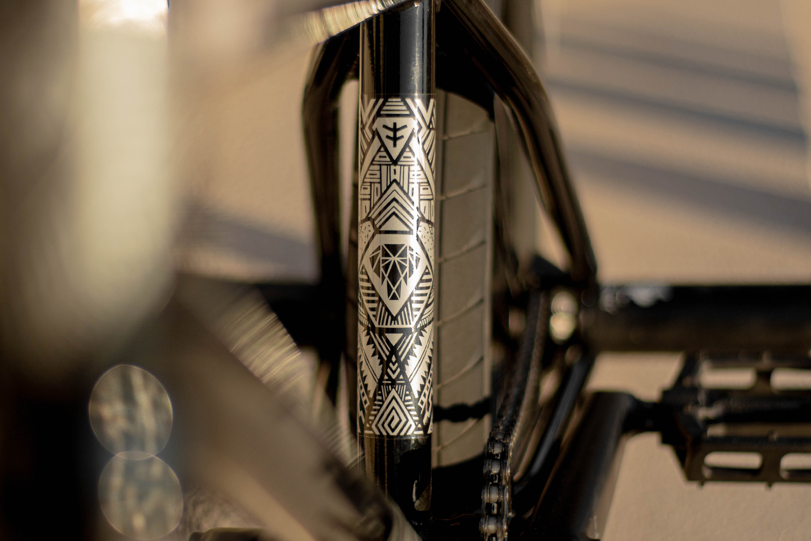 Courage's signature Savanna Setup in Gloss Black